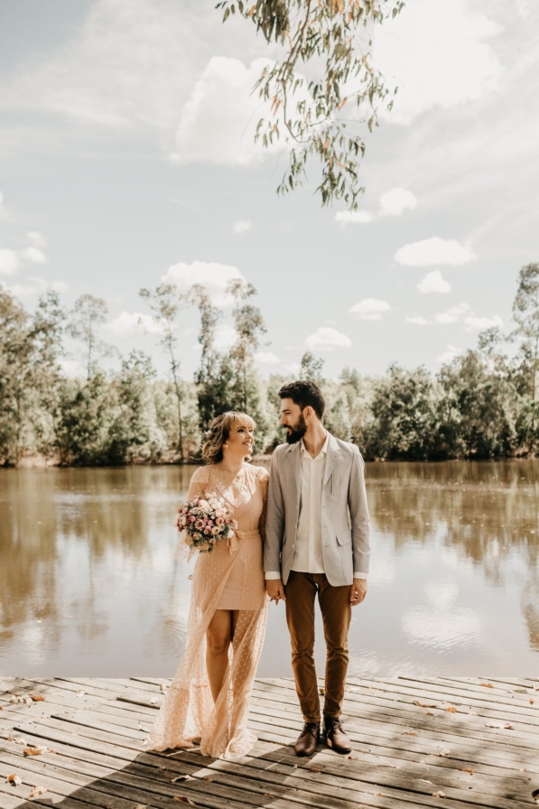 demo-attachment-821-Couple-On-Lake